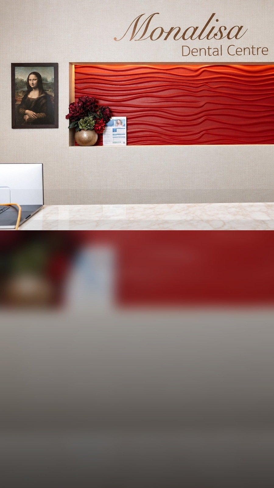 Monalisa Dental Centre reception